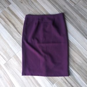 NWT Plum Size 6 Carmen Marc Valvo Pencil Skirt